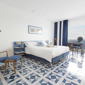 Deluxe Triple Room Sea View